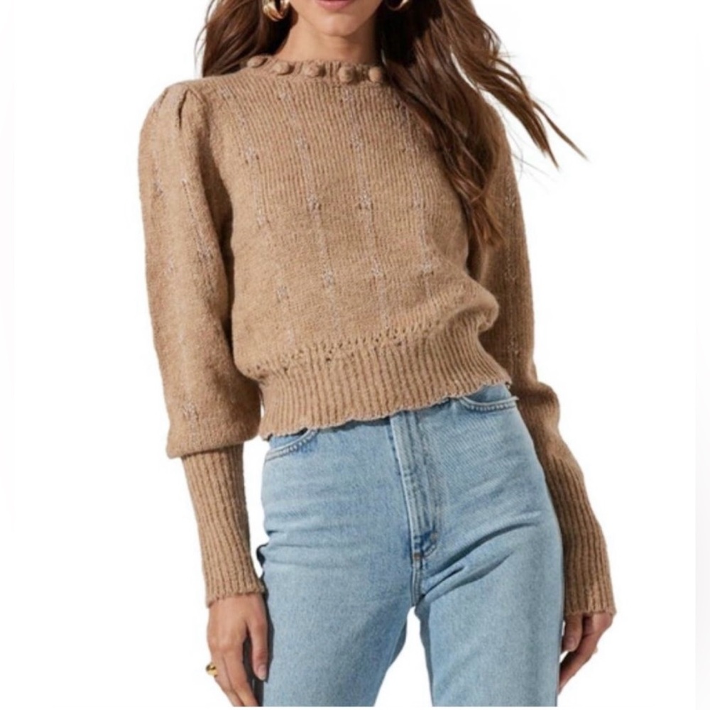 ASTR Scallop Hem Pom Pom Sweater Size M